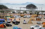 해남 서북단인 화원면 주광리 오시아노 관광단지에서 캠핑을 즐기는 캠핑족들(사진)
