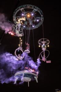 ‘제23회 목포세계마당페스티벌’의 개막공연으로 선정된 프로젝트 날다의 공중퍼포먼스 ‘스카이밴드’ 공연 모습